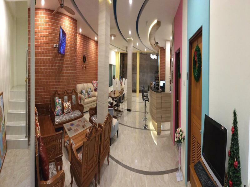 Happy Hostel Pattaya Exterior photo